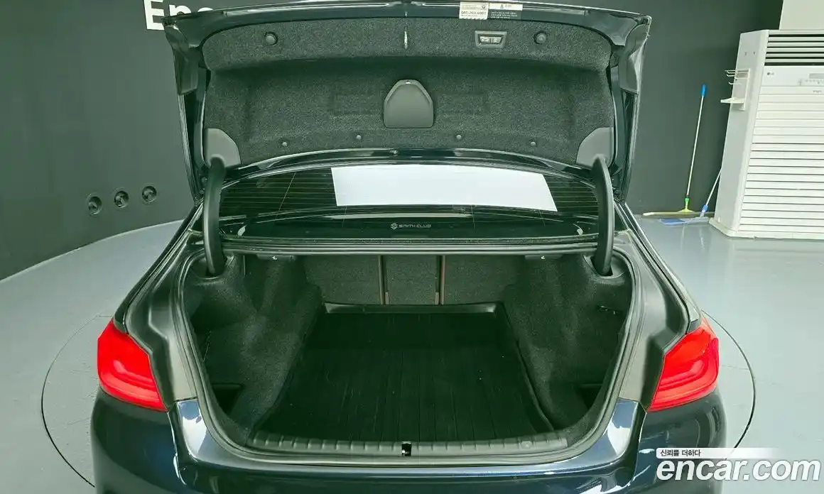 BMW 5-Series 2018 2.0 Автомат в Москве № 211655, фото 15