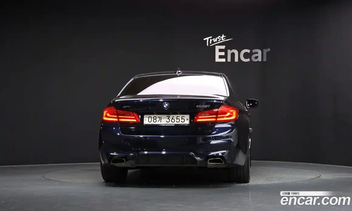 BMW 5-Series 2018 2.0 Автомат в Москве № 211655, фото 9