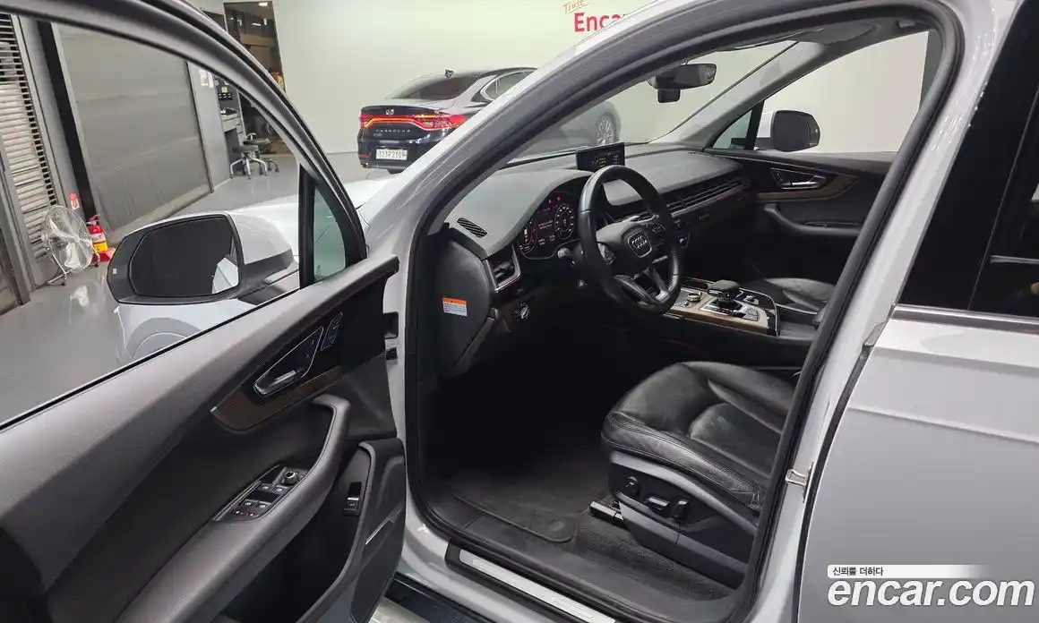 Audi Q7 2016 3.0 Автомат в Москве № 212518, фото 10