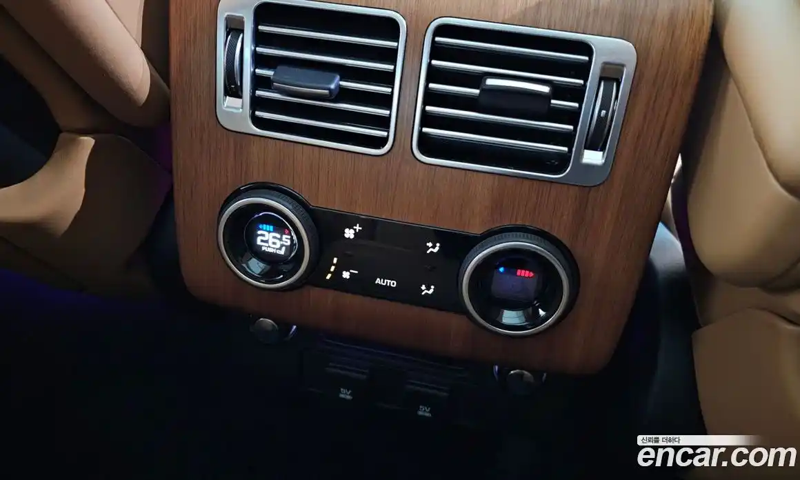 Land Rover Range-Rover 2020 5.0 Автомат в Москве № 213383, фото 1