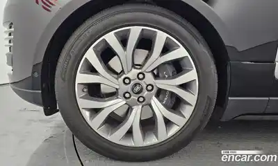 Land Rover Range-Rover 2020 5.0 Автомат в Москве № 213383, миниатюра 9