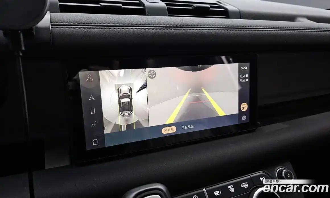 Land Rover Defender 2022 3.0 Автомат в Москве № 213403, фото 19