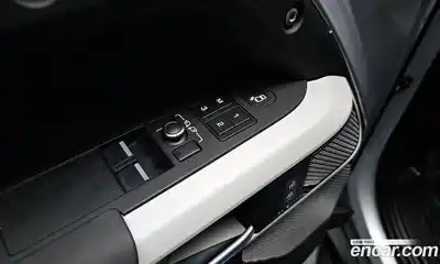 Land Rover Defender 2022 3.0 Автомат в Москве № 213403, миниатюра 3