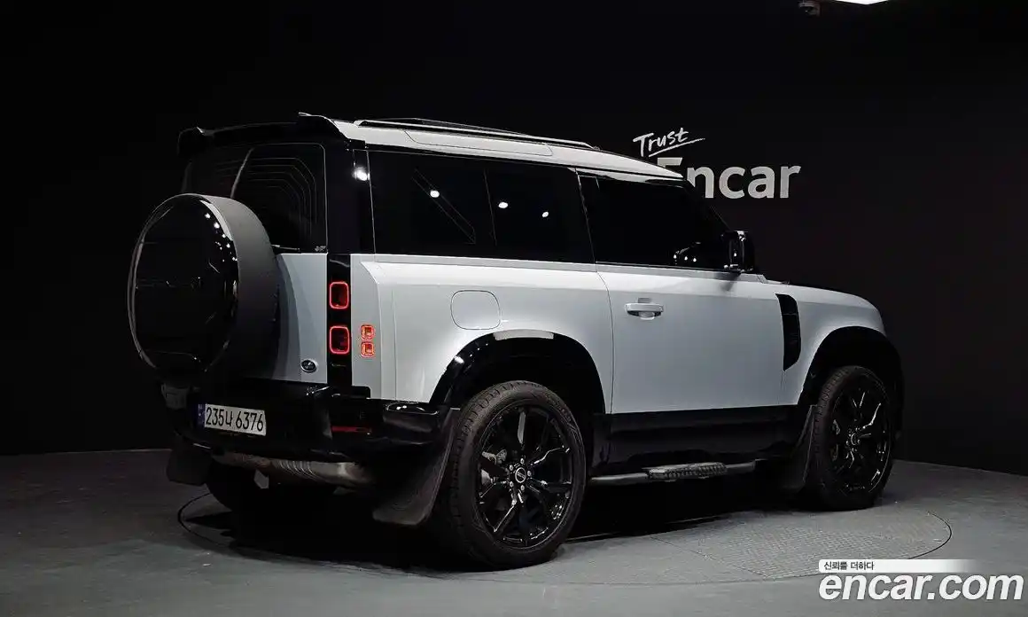 Land Rover Defender 2022 3.0 Автомат в Москве № 213403, фото 7