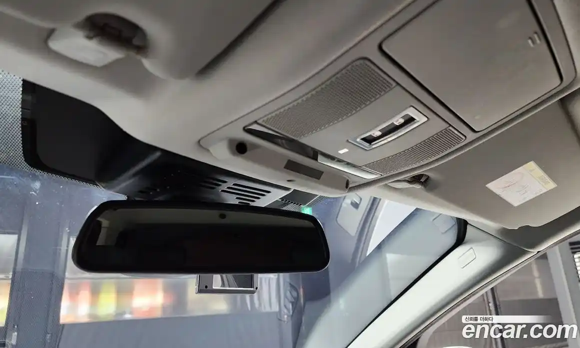 Land Rover Discovery Sport 2018 2.0 Автомат в Москве № 213610, фото 3