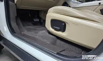 Land Rover Range-Rover Evoque 2018 2.0 Автомат в Москве № 213624, миниатюра 3