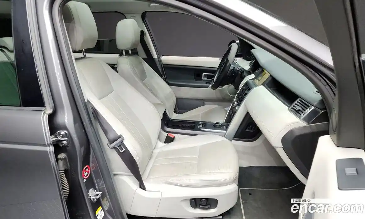 Land Rover Discovery Sport 2019 2.0 Автомат в Москве № 213722, фото 11