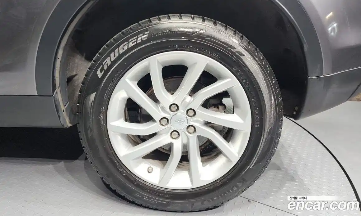 Land Rover Discovery Sport 2019 2.0 Автомат в Москве № 213722, фото 13