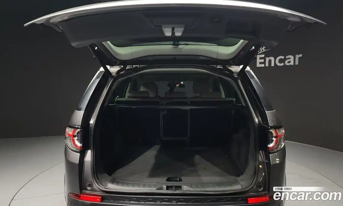 Land Rover Discovery Sport 2019 2.0 Автомат в Москве № 213722, фото 10