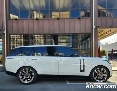 Land Rover Range-Rover 2025 4.4 Автомат в Москве № 213881, миниатюра 3
