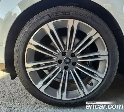 Land Rover Range-Rover 2025 4.4 Автомат в Москве № 213881, миниатюра 5