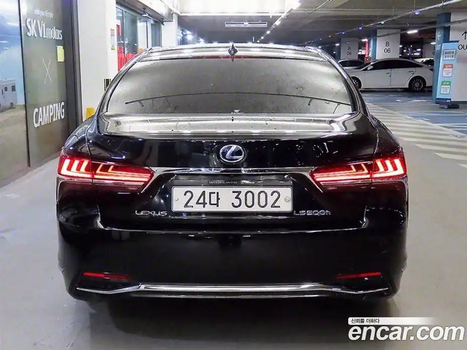 Lexus LS 2018 3.5 Автомат в Москве № 214856, фото 4