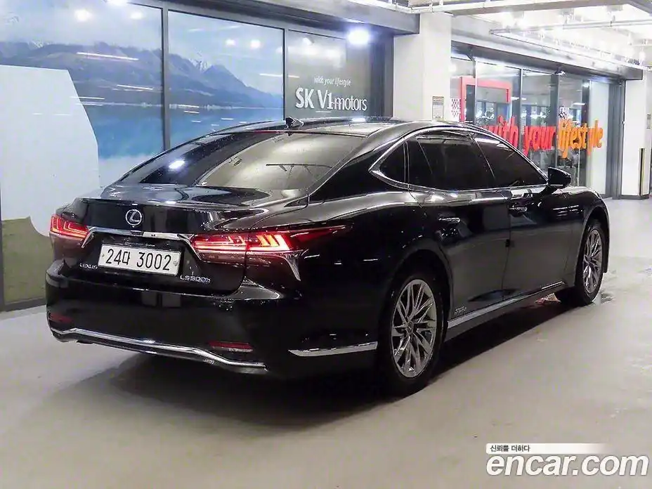 Lexus LS 2018 3.5 Автомат в Москве № 214856, фото 5