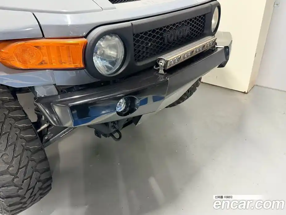 Toyota FJ Cruiser 2008 4.0 Автомат в Москве № 215664, фото 17