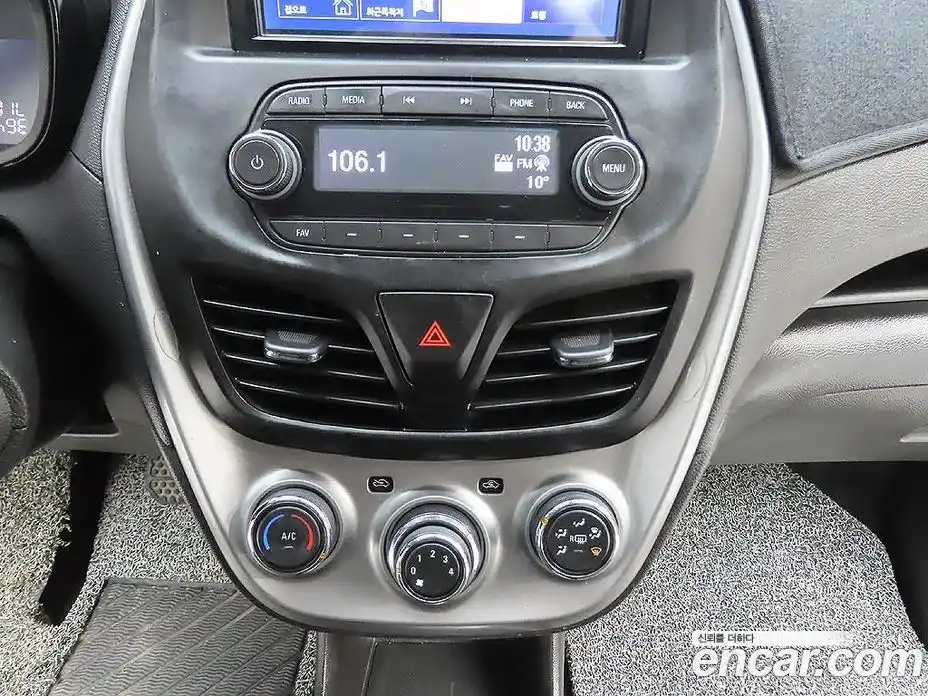 Chevrolet Spark 2016 1.0 Автомат в Москве № 219597, фото 13