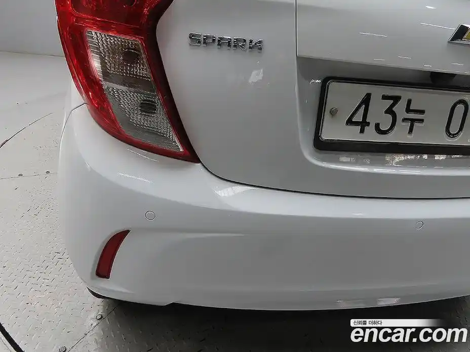 Chevrolet Spark 2016 1.0 Автомат в Москве № 219597, фото 20