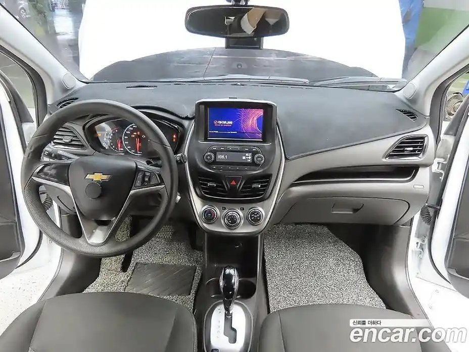Chevrolet Spark 2016 1.0 Автомат в Москве № 219597, фото 8