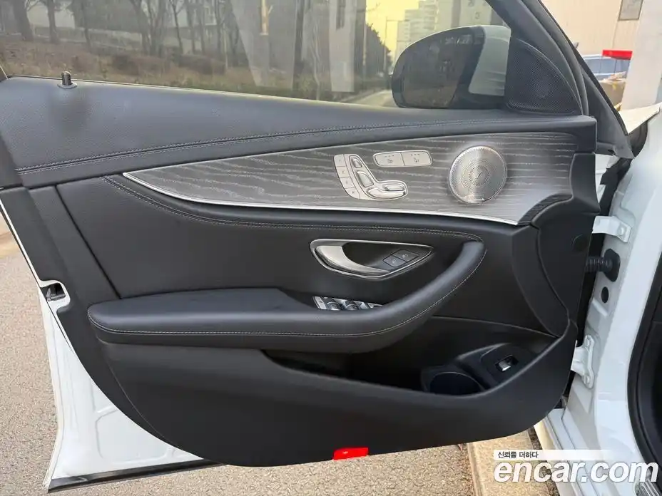 Mercedes-Benz E-Class 2022 2.0 Автомат в Москве № 222534, фото 18