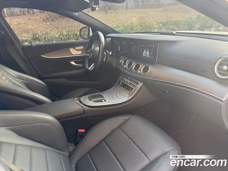Mercedes-Benz E-Class 2022 2.0 Автомат в Москве № 222534, фото 10