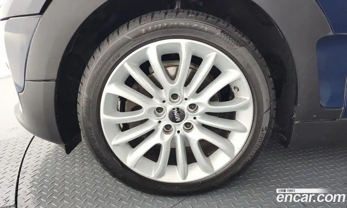 Mini Clubman 2017 2.0 Автомат в Москве № 228415, фото 1