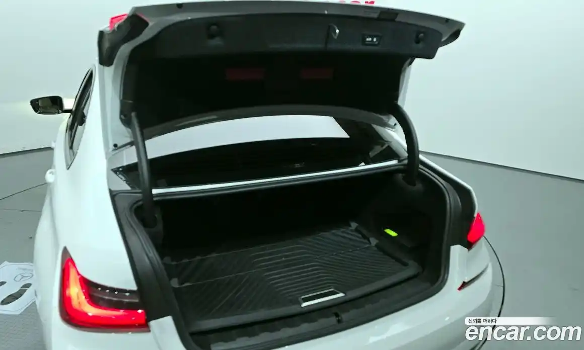 BMW 3-Series 2022 2.0 Автомат в Москве № 228442, фото 16