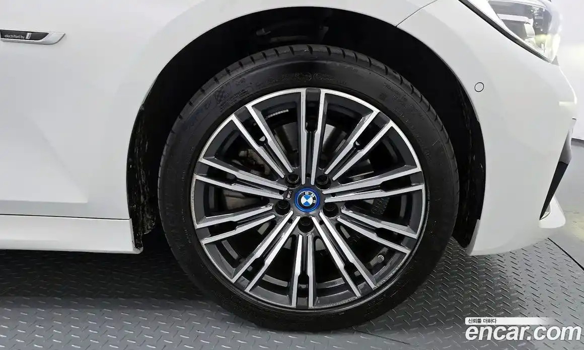 BMW 3-Series 2022 2.0 Автомат в Москве № 228442, фото 7