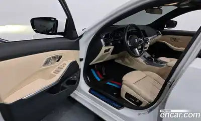 BMW 3-Series 2022 2.0 Автомат в Москве № 228442, миниатюра 8