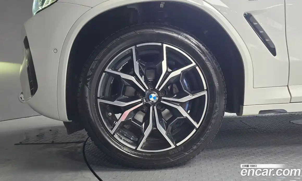 BMW X4 2023 2.0 Автомат в Москве № 228905, фото 4