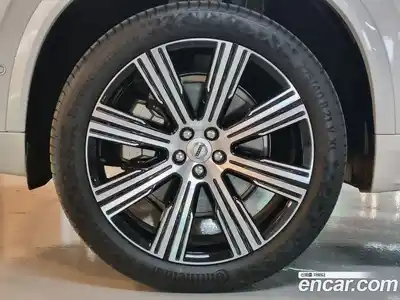 Volvo XC90 2025 2.0 Автомат в Москве № 230772, миниатюра 5