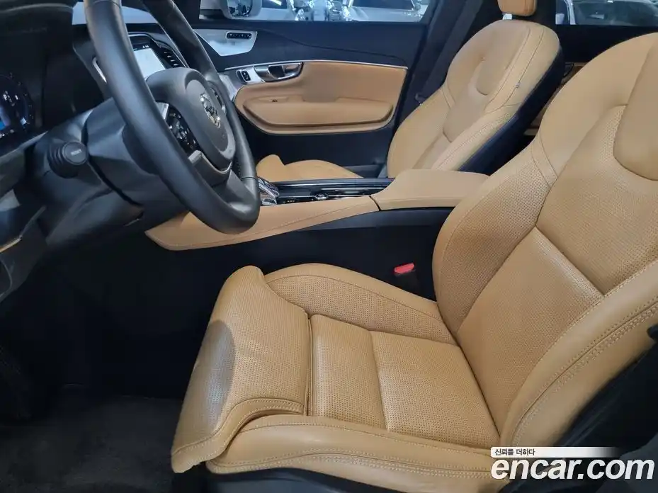 Volvo XC90 2025 2.0 Автомат в Москве № 230772, фото 10