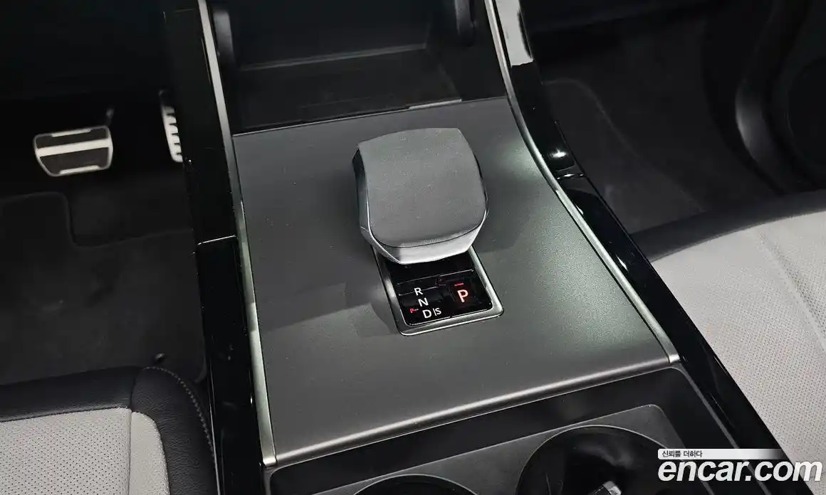 Land Rover Range-Rover Evoque 2024 2.0 Автомат в Москве № 231106, фото 19