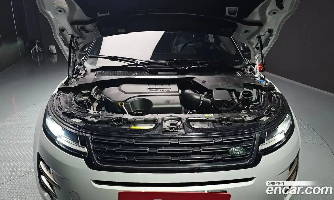 Land Rover Range-Rover Evoque 2024 2.0 Автомат в Москве № 231106, фото 5