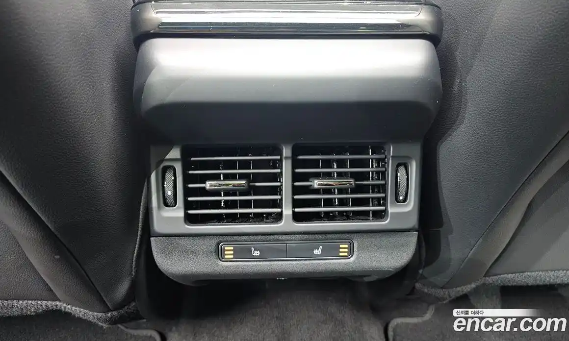 Land Rover Range-Rover Evoque 2024 2.0 Автомат в Москве № 231106, фото 7