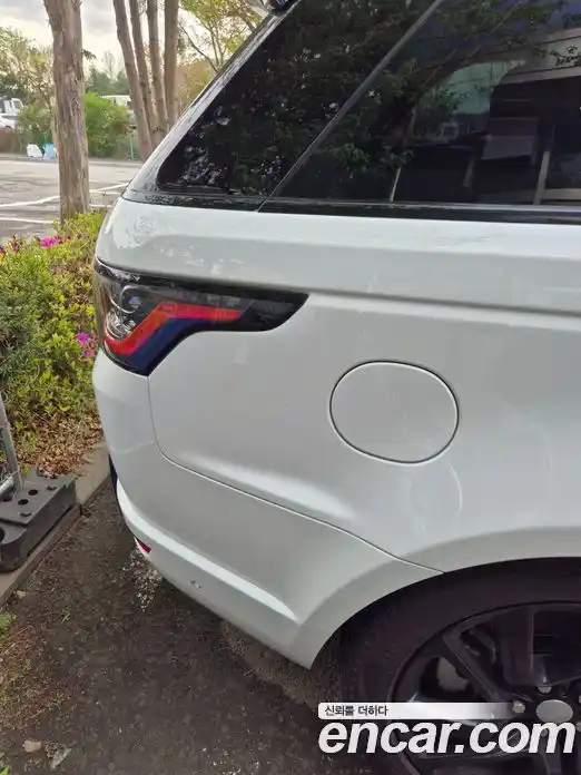 Land Rover Range-Rover Sport 2022 3.0 Автомат в Москве № 231336, фото 7