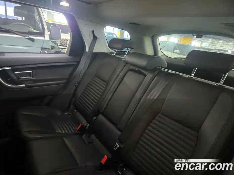 Land Rover Discovery Sport 2017 2.0 Автомат в Москве № 231346, фото 10