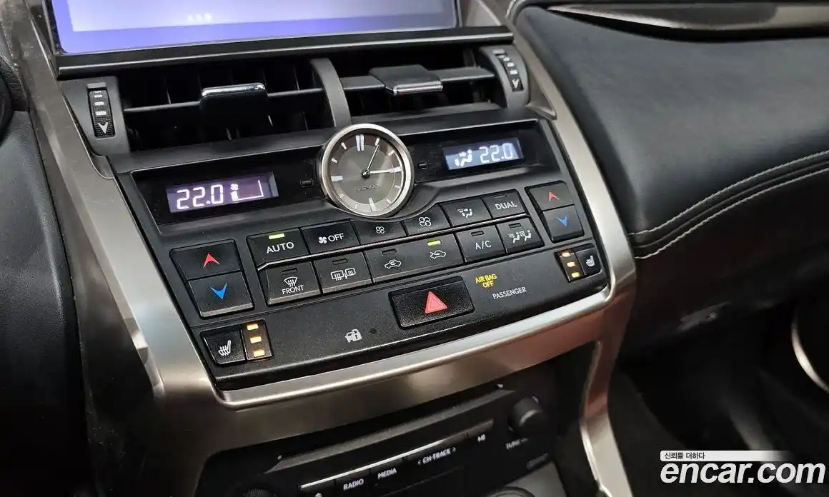 Lexus NX 2017 2.5 Автомат в Москве № 232007, фото 19