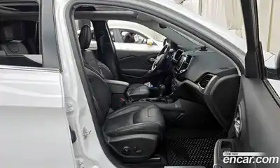 Jeep Cherokee 2021 2.4 Автомат в Москве № 232321, миниатюра 11