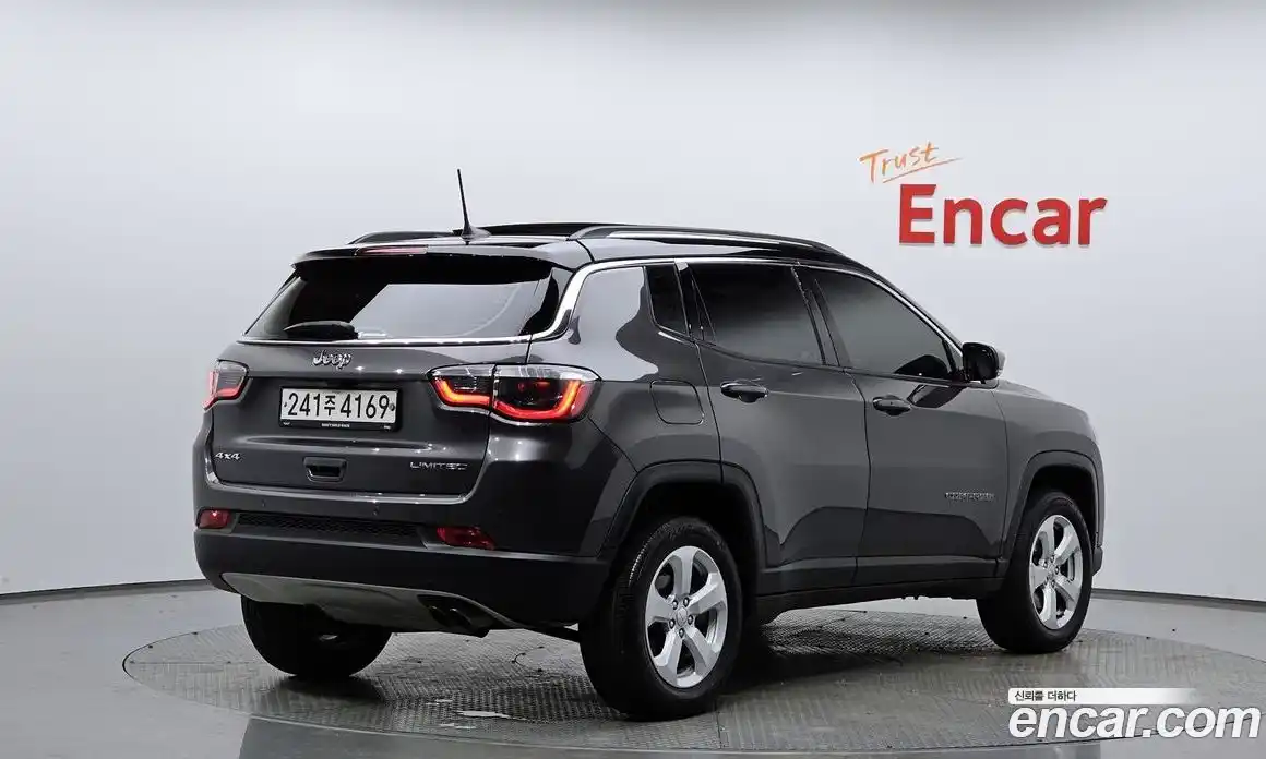 Jeep Compass 2019 2.4 Автомат в Москве № 232458, фото 18