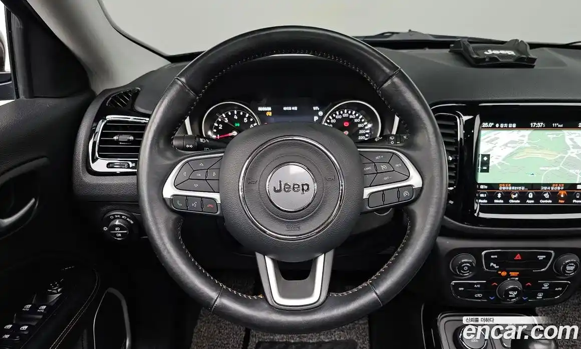 Jeep Compass 2019 2.4 Автомат в Москве № 232458, фото 19