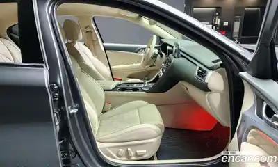 Genesis G70 2019 2.0 Автомат в Москве № 24321, миниатюра 10