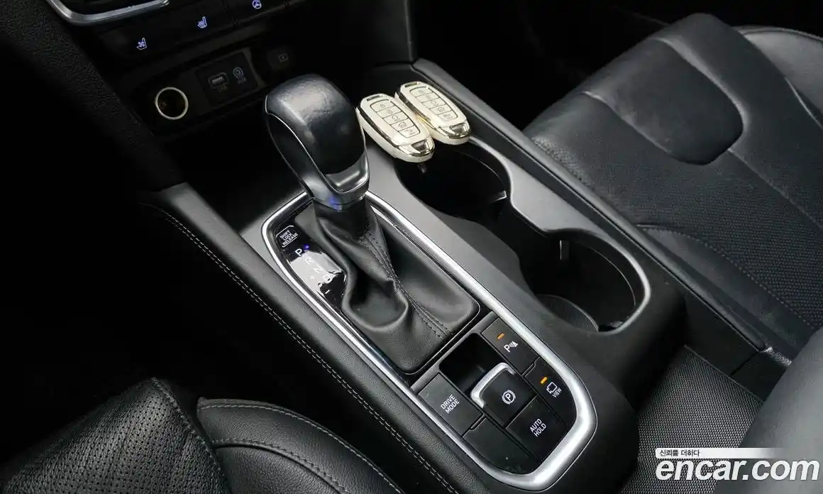 Hyundai Santa Fe 2020 2.0 Автомат в Москве № 246698, фото 11