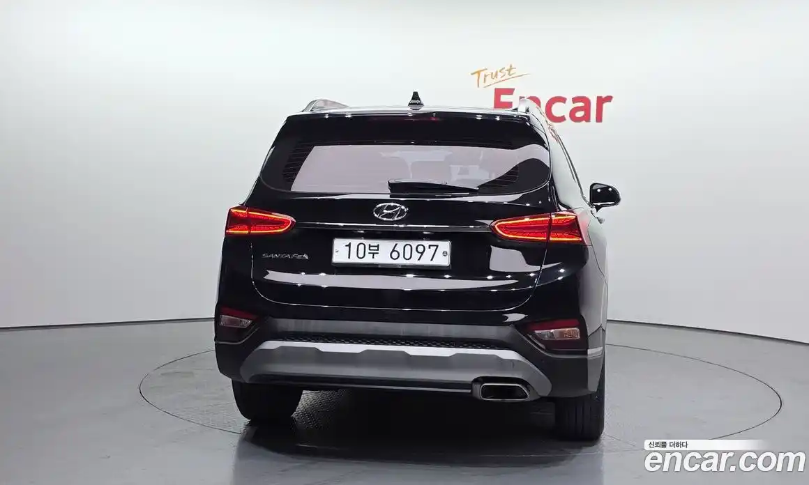 Hyundai Santa Fe 2020 2.0 Автомат в Москве № 246698, фото 7