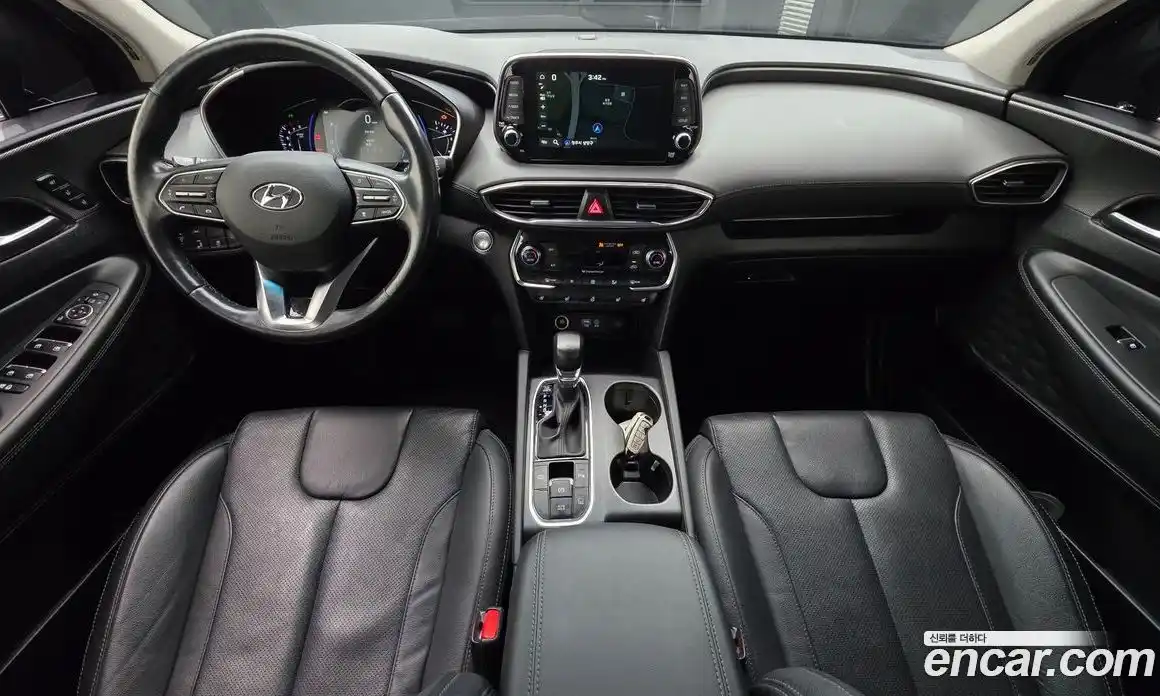 Hyundai Santa Fe 2020 2.0 Автомат в Москве № 246698, фото 8