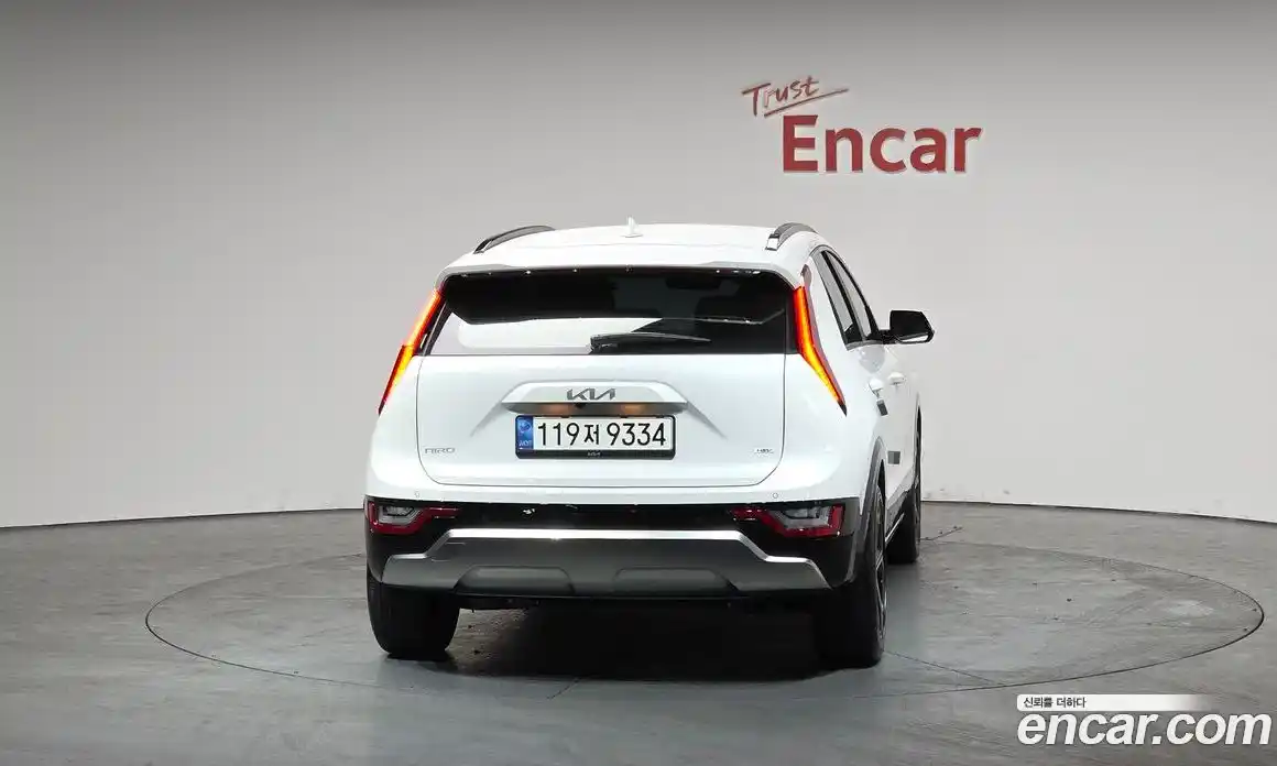 Kia Niro 2022 1.6 Автомат в Москве № 248116, фото 17