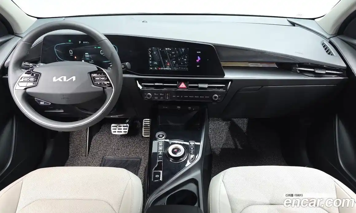 Kia Niro 2022 1.6 Автомат в Москве № 248116, фото 19