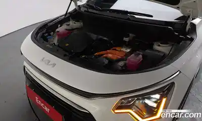 Kia Niro 2022 1.6 Автомат в Москве № 248116, миниатюра 2