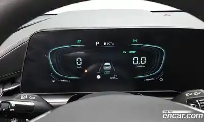 Kia Niro 2022 1.6 Автомат в Москве № 248116, миниатюра 6