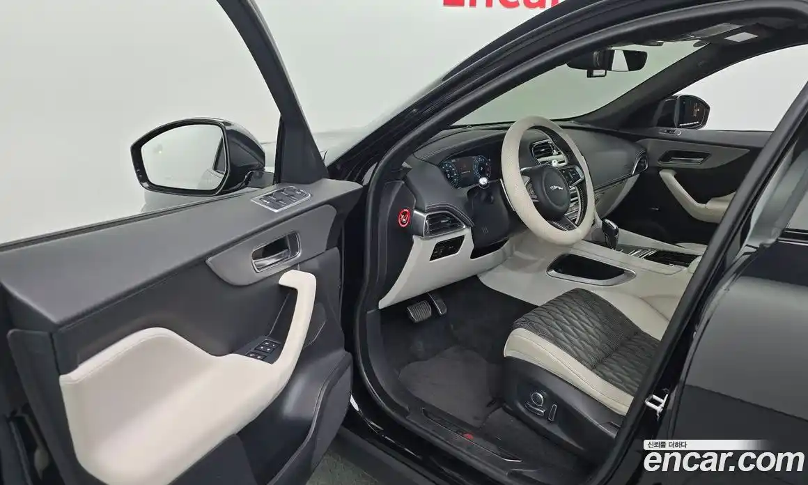 Jaguar F-Pace 2020 5.0 Автомат в Москве № 256049, фото 14