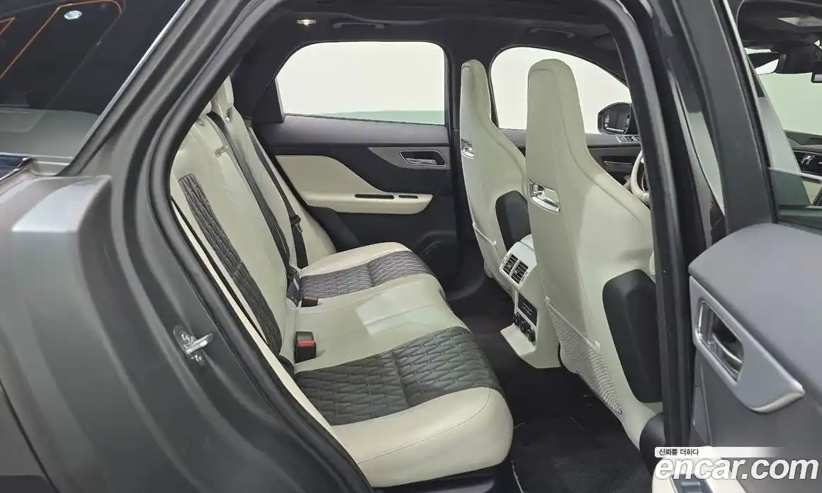 Jaguar F-Pace 2020 5.0 Автомат в Москве № 256049, фото 8