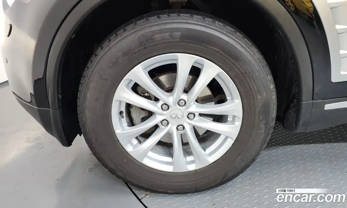 Infiniti FX 2010 3.5 Автомат в Москве № 256180, фото 13